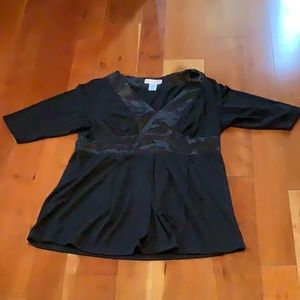 Travelsmith top with satin-look trim at neck and empire waist, Size small